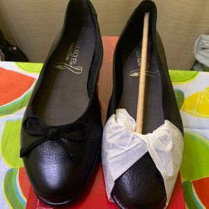 Aerosoles Fast Bet Black Size 9 Womens